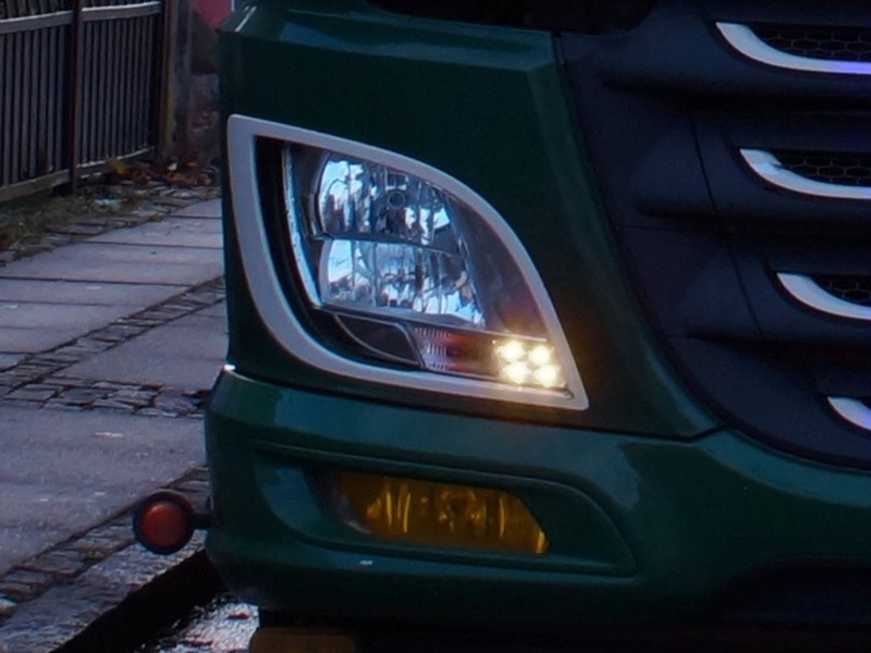 [A240980WW] Kit de conversion LED blanc chaud DRL - DAF XF - 2017+