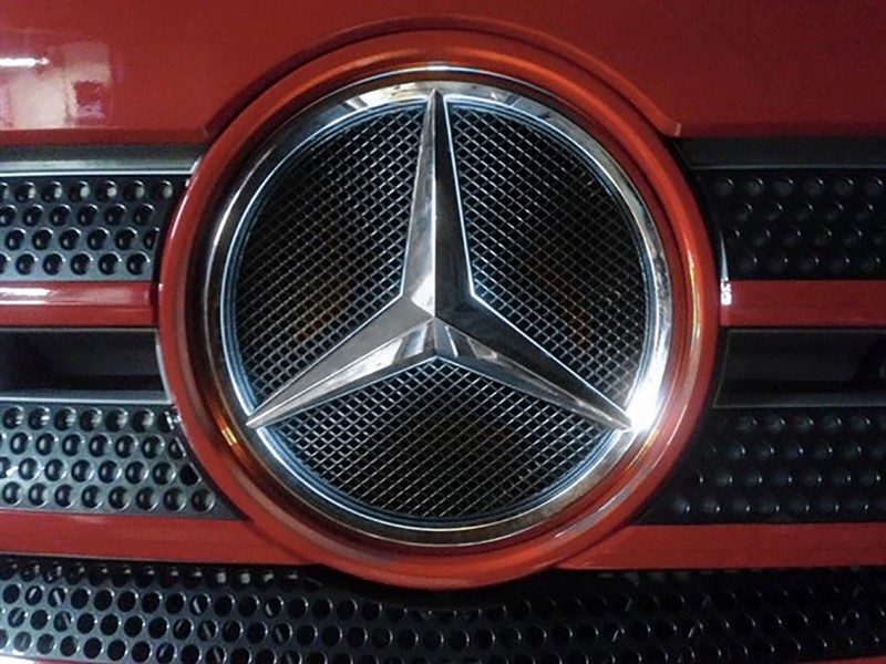 Émetteur d'étoiles Mercedes Actros Blanc froid